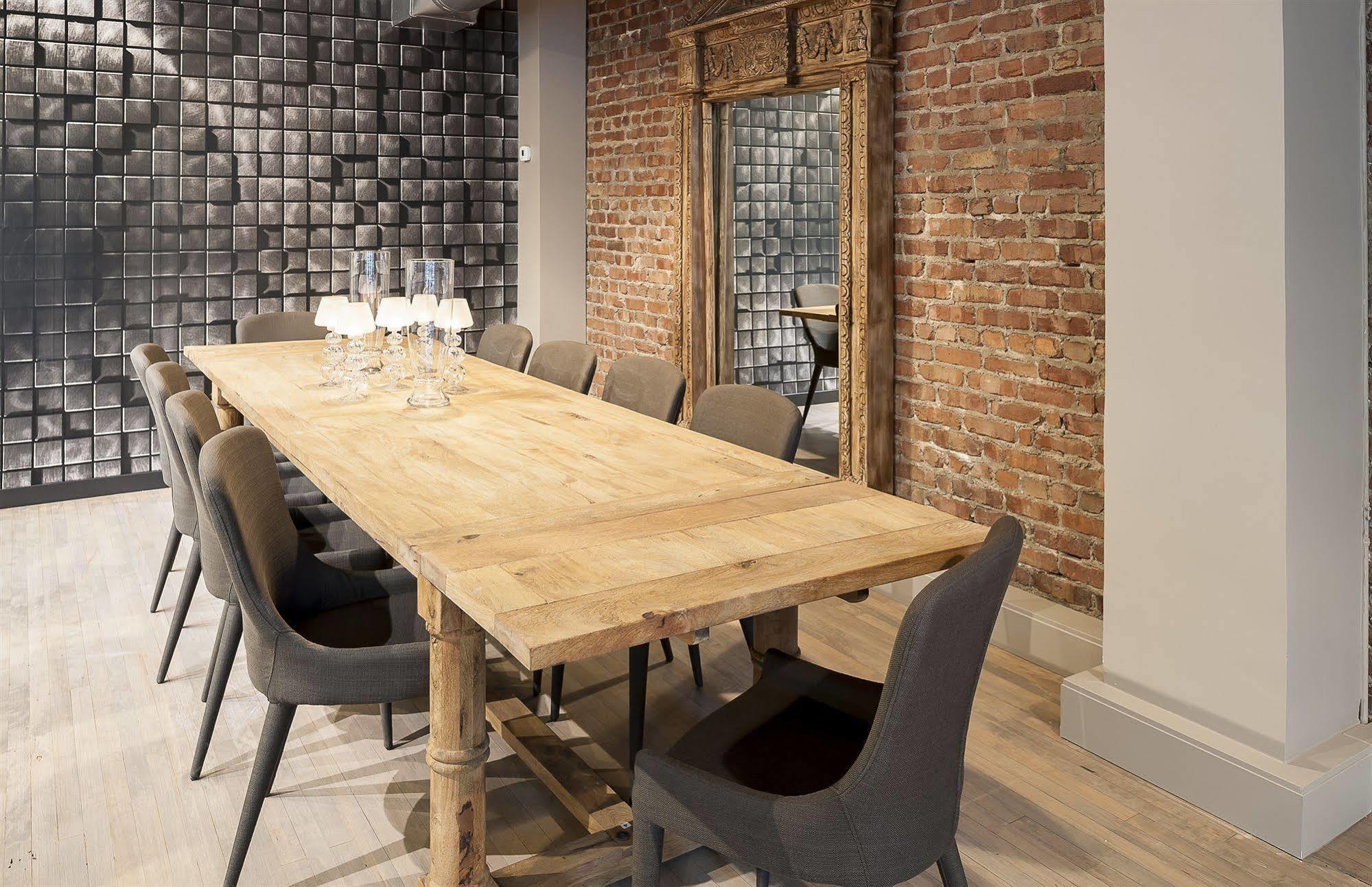 The Executive Loft At The Holland Hotel Montréal Esterno foto