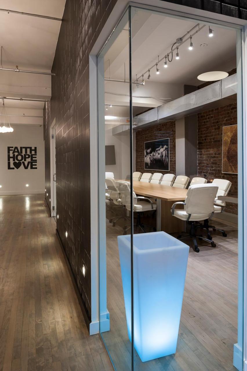 The Executive Loft At The Holland Hotel Montréal Esterno foto